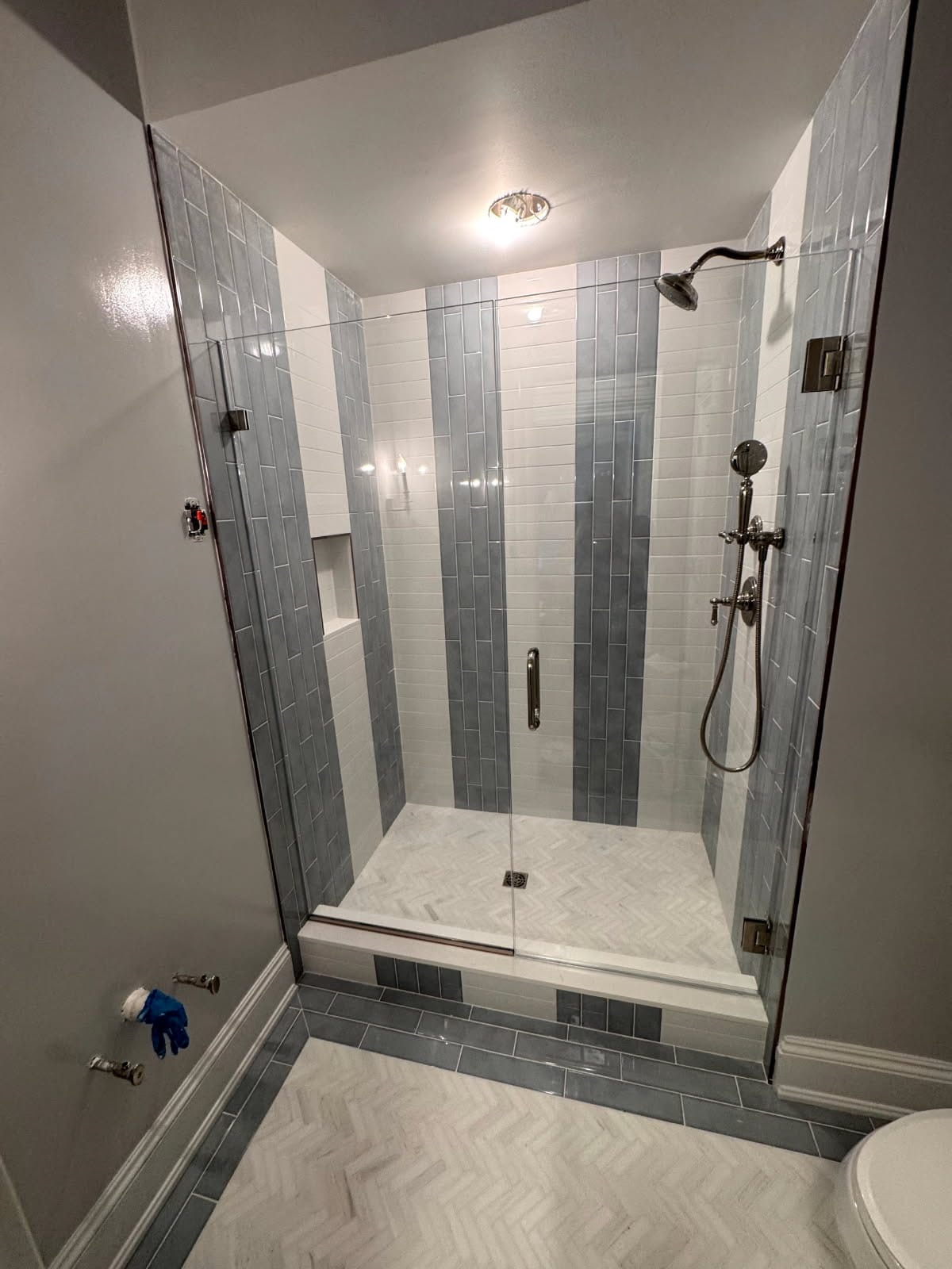 Glass shower door